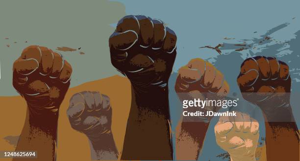 gruppe von demonstranten oder aktivisten in der luft - afrikanischer abstammung stock-grafiken, -clipart, -cartoons und -symbole