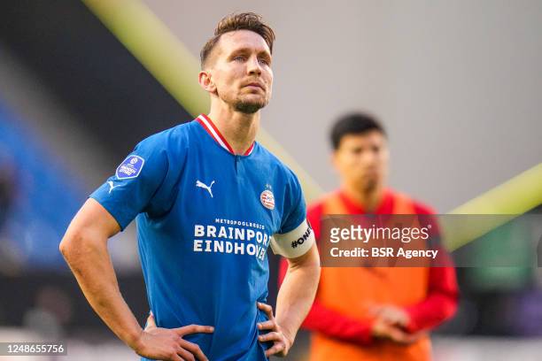 Luuk de Jong of PSV looks dejected during the Eredivisie match between Vitesse and PSV at the GelreDome on March 19, 2023 in Arnhem, Netherlands