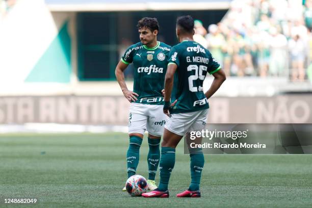 Raphael Veiga of Palmeiras and Gabriel Menino of Palmeiras look