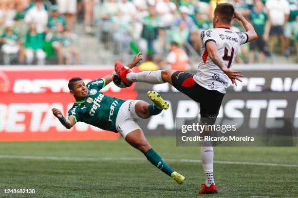Rony of Palmeiras fights for the ball with Bernardo of Ituano during a match between Palmeiras and Ituano as part of Semi-finals of Campeonato...