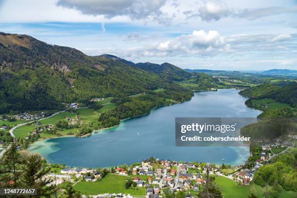 aerial view of fuschl am see and lake fuschl, salzkammergut, salzburg, austria - fuschlsee stock-fotos und bilder