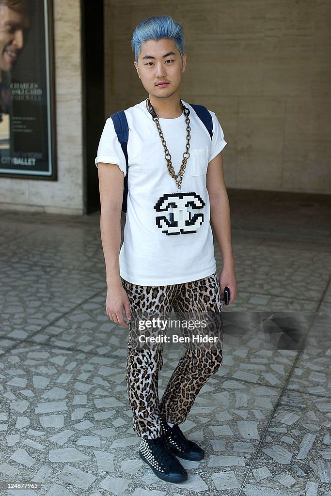 Street Fashion - Day 6 - Spring 2012 New York Fashion Week