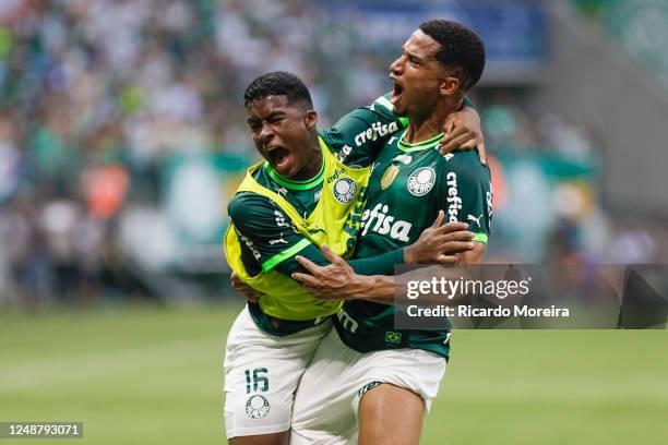 Murilo of Palmeiras celebrates with Endrick of Palmeiras after scoring the team's first goal during a match between Palmeiras and Ituano as part of...