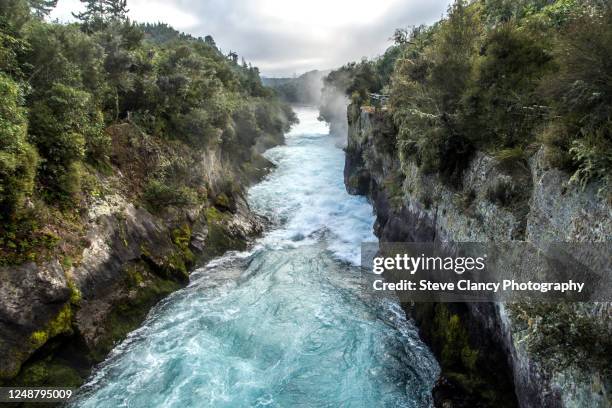 huka falls - taupo stock pictures, royalty-free photos & images