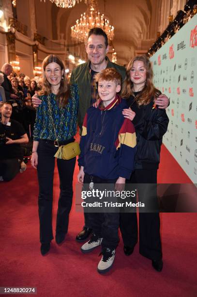 Sascha Vollmer , his wife Jenny Vollmer and their children John Vollmer and Manisha Vollmer at the "Romeo & Julia - Liebe ist alles" musical premiere...