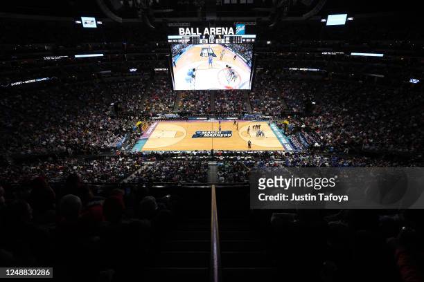 General view of a crowd filled arena as the Creighton Bluejays face the Baylor Bears during the second half of the second round of the 2023 NCAA...