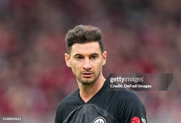 Lucas Alario of Eintracht Frankfurt looks on during the Bundesliga match between 1. FC Union Berlin and Eintracht Frankfurt at Stadion an der alten...