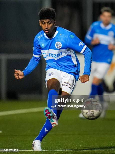 Gedion Zelalem of FC Den Bosch passes the ball during the Keuken Kampioen Divisie match between FC Den Bosch and FC Dordrecht at Stadion De Vliert on...