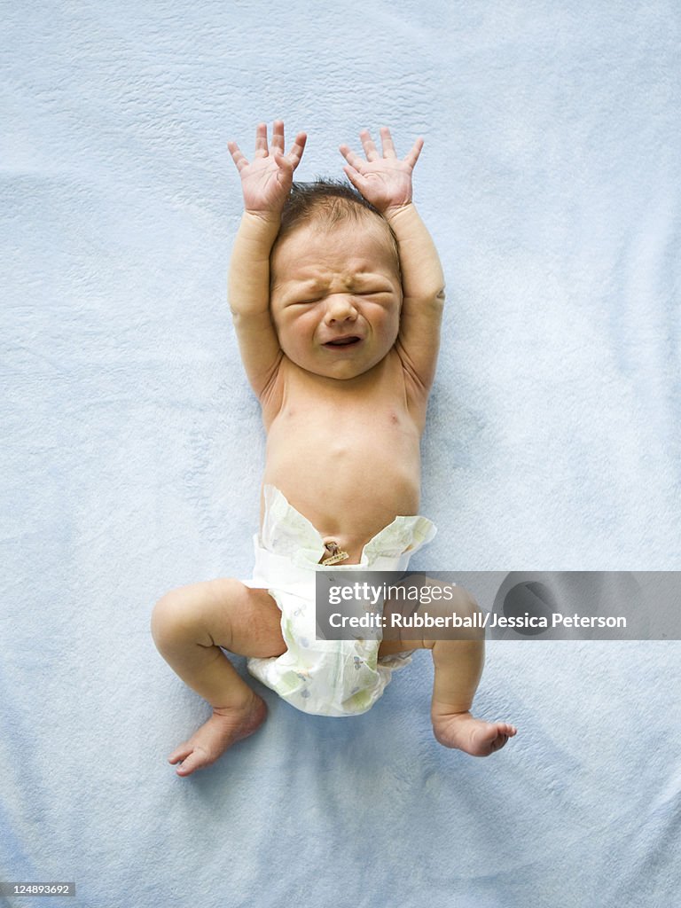 USA, Utah, Orem, Baby (0-1 meses) acostado de espalda