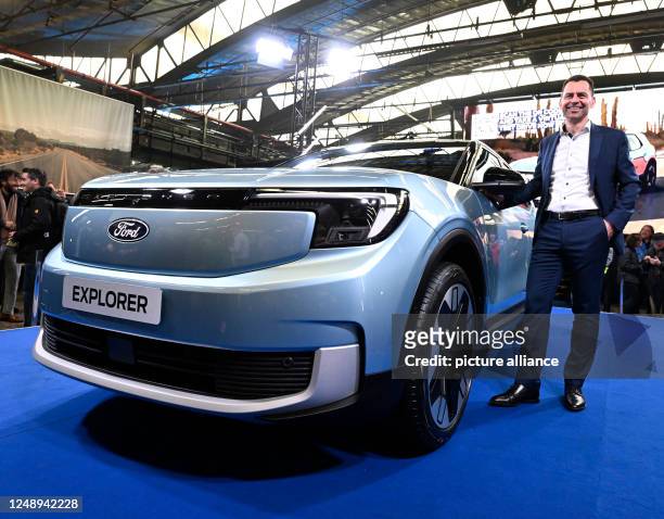 March 2023, North Rhine-Westphalia, Cologne: Martin Sander , Chairman of the Management Board of Ford-Werke GmbH, presents the new all-electric...