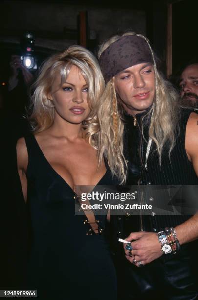 Canadian actress Pamela Anderson and American singer-songwriter Bret Michaels, circa 1994.