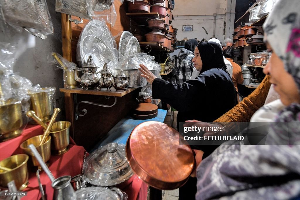 TUNISIA-RELIGION-ISLAM-RAMADAN-COPPERSMITH