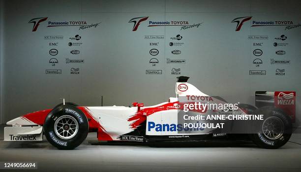 La TF103, nouvelle monoplace Formule 1 pour la saison 2003 du constructeur automobile japonais Toyota, est présentée à la presse le 08 janvier 2003...