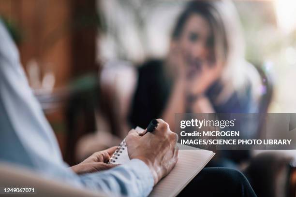 psychology therapy session - mental health professional stock pictures, royalty-free photos & images