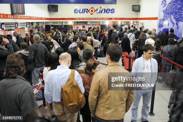 Buses Disabled Photos and Premium High Res Pictures - Getty Images