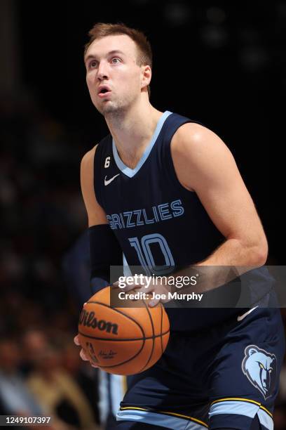 Luke Kennard of the Memphis Grizzlies shoots the ball during the game against the Houston Rockets on March 22, 2023 at FedExForum in Memphis,...