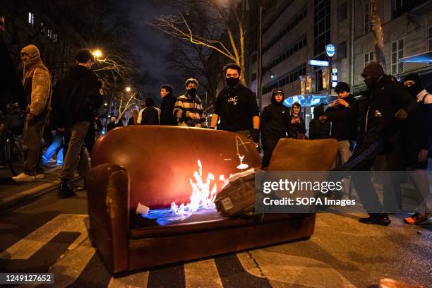 632 Burning Sofa Stock Photos, High-Res Pictures, and Images - Getty Images