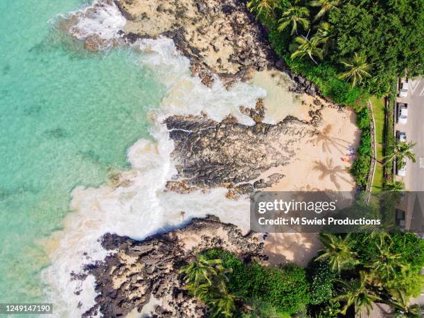 aerial view beach hawaii - makena maui stock pictures, royalty-free photos & images