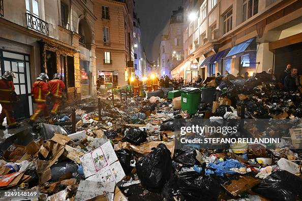 TOPSHOT-FRANCE-POLITICS-PENSIONS-DEMO