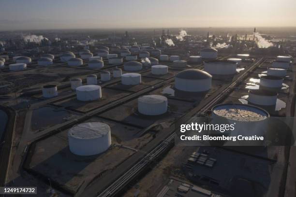 oil storage tanks - storage compartment stock pictures, royalty-free photos & images
