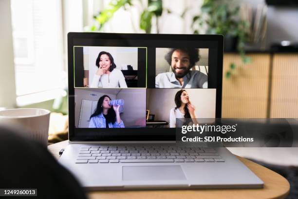 Zoom Grid Features 132 Laptop Zoom Grid Stock Photos, High-Res Pictures, and Images ...