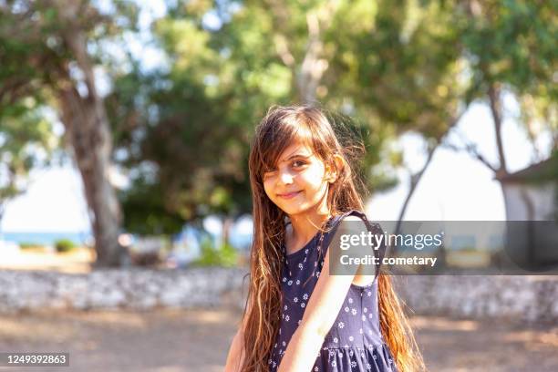 retrato de chica hermosa - tunisia girl fotografías e imágenes de stock