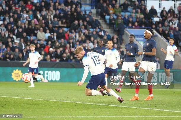 Emile Smith Rowe of England Under 21s scores a goal to make it 1-0 during the international friendly between England Under 21s and France Under 21s...