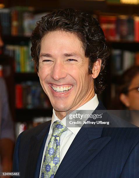 Author Joel Osteen promotes "Every Day A Friday: How To Be Happier 7 Days A Week" at Barnes & Noble, 5th Avenue on September 14, 2011 in New York...