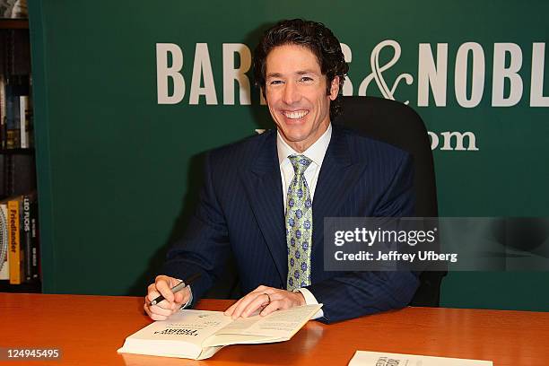 Author Joel Osteen promotes "Every Day A Friday: How To Be Happier 7 Days A Week" at Barnes & Noble, 5th Avenue on September 14, 2011 in New York...