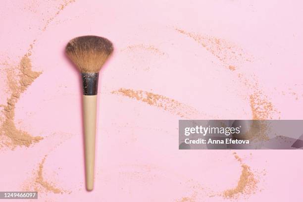 makeup brush with face powder - foundation make up stock pictures, royalty-free photos & images