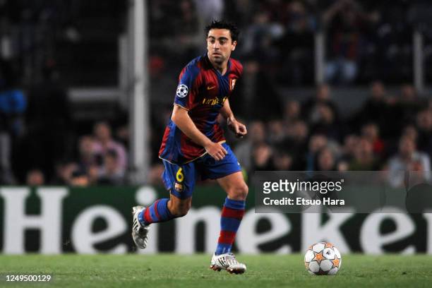Xavi of Barcelona in action during the UEFA Champions League Quarter Final second leg match between Barcelona and Schalke 04 at the Camp Nou on April...