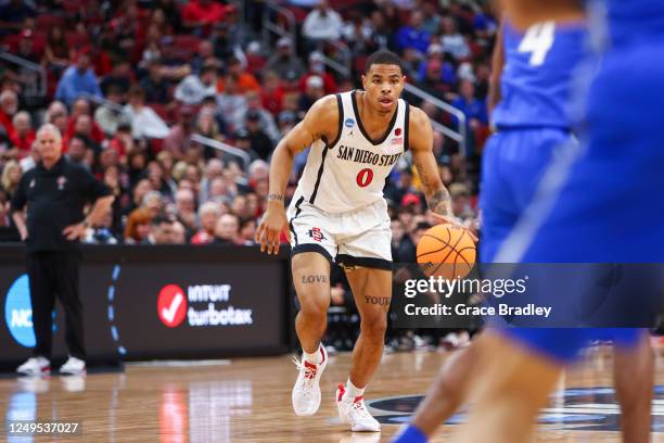 Keshad Johnson of the San Diego State Aztecs dribbles the ball against the Creighton Bluejays during the Elite Eight round of the 2023 NCAA Men's...