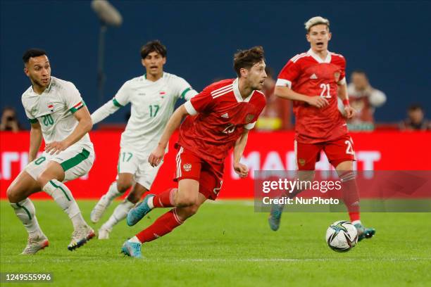 Osama Rashid 1,968 L R Iraqi Soccer Stock Photos, High-Res Pictures, and Images ...