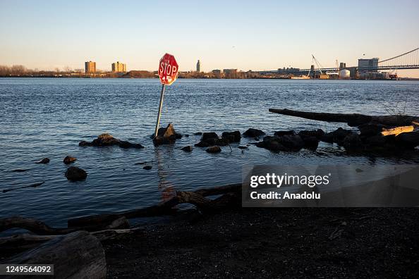 Chemical spill in the Delaware River