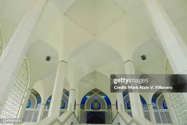 sultan salahuddin abdul aziz mosque - shah alam foto e immagini stock