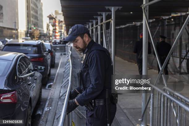 Obstruct Police 8,828 Obstruction Of Justice Stock Photos, High-Res Pictures, and ...