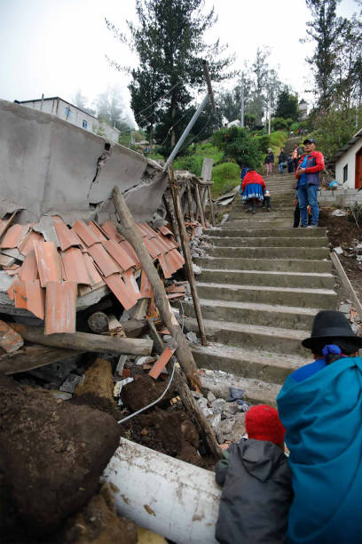 ECU: Rescue Works In Alausí After Landslide