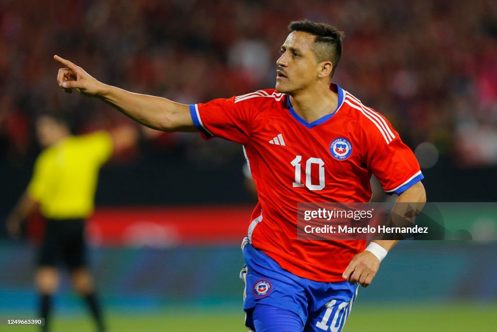 Chile v Paraguay - International Friendly