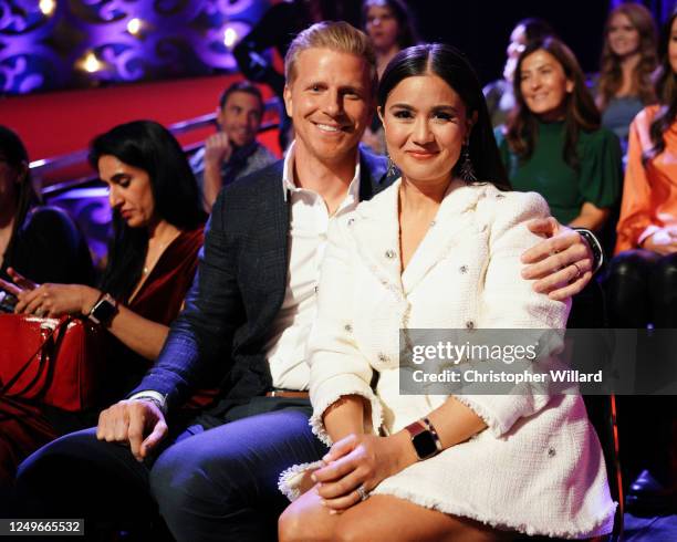 Finale and After the Final Rose - Its a crucial week in Thailand as Zach introduces Gabi and Kaity to his family. A live studio audience watches as...