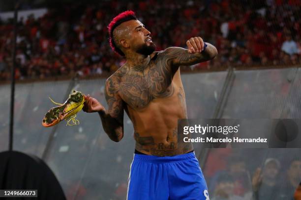 Arturo Vidal of Chile celebrates after winning an international friendly match against Paraguay at Estadio Monumental David Arellano on March 27,...