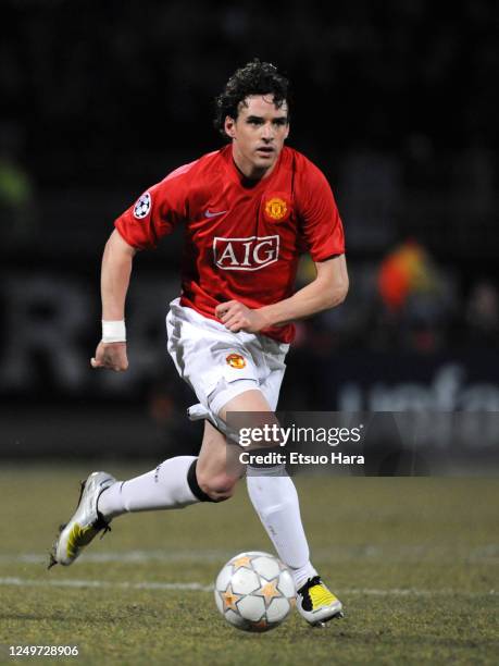 Owen Hargreaves of Manchester United in action during the UEFA Champions League Round of 16 first leg match between Olympique Lyonnais and Manchester...