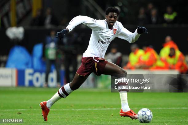 Emmanuel Adebayor of Arsenal in action during the UEFA Champions League Round of 16 second leg match between AC Milan and Arsenal at the Stadio...