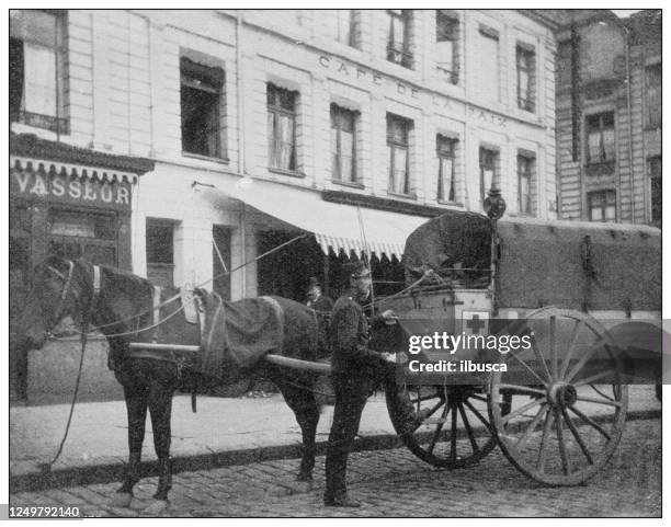 英國海軍和陸軍的古董照片:救護車 - horsedrawn 幅插畫檔、美工圖案、卡通及圖標