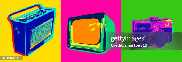 ilustraciones, imágenes clip art, dibujos animados e iconos de stock de iconos retro - 1970 - camara lente