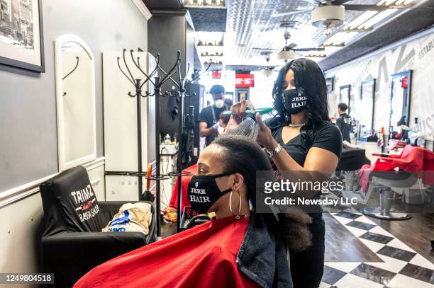 800 Hair Today Salon Photos and Premium High Res Pictures - Getty Images