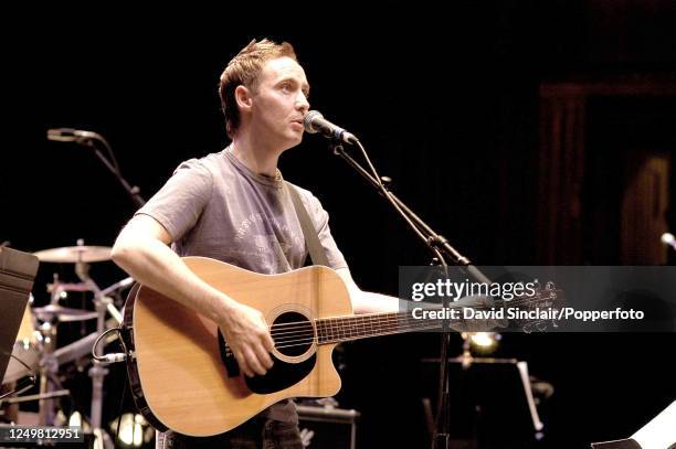 Roddy Frame Photos Photos and Premium High Res Pictures - Getty Images