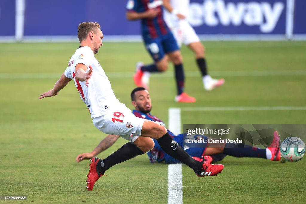 Levante UD v Sevilla FC  - La Liga