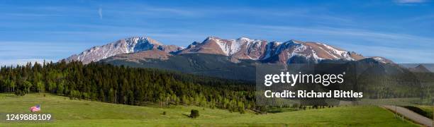 pikes peak - colorado springs stock pictures, royalty-free photos & images