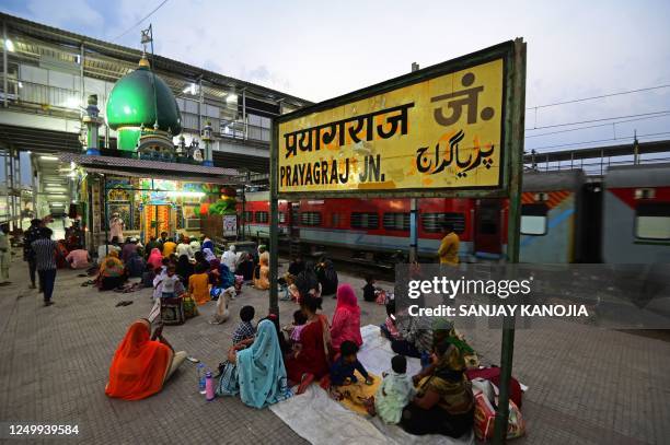 Muslim devotees break their fast during the Islamic holy month of Ramadan at the Line Shah Baba Mosque at Prayagraj Junction railway station in...