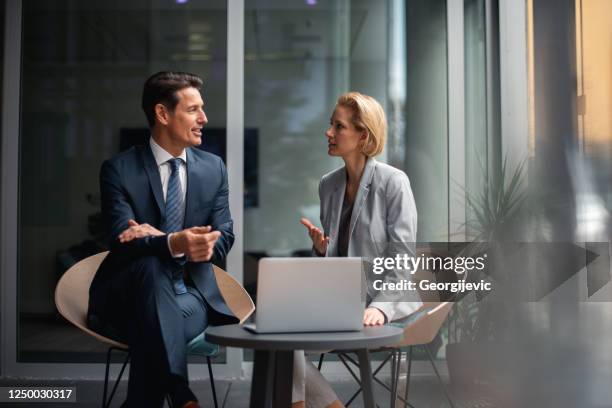 unternehmer - meeting stock-fotos und bilder